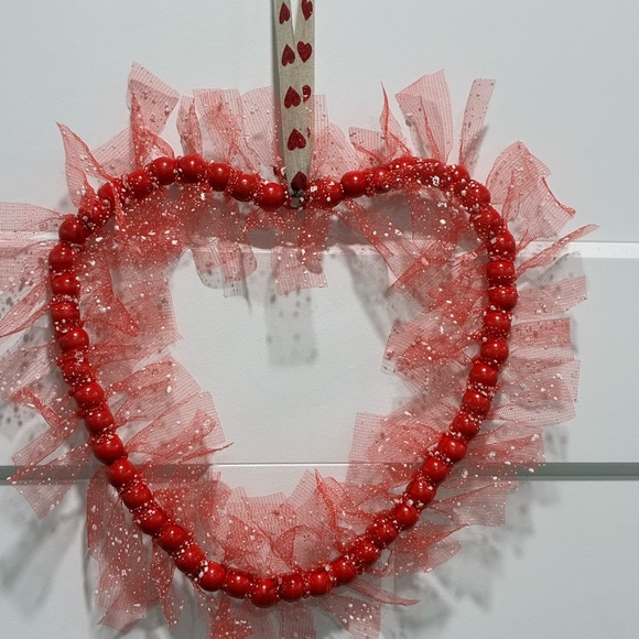 Red Beaded Heart Wreath with Ribbon - Picture 4 of 6